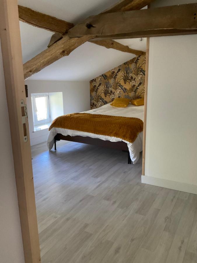 Ravissant Appartement Dans Cadre Verdoyant Marchampt Luaran gambar